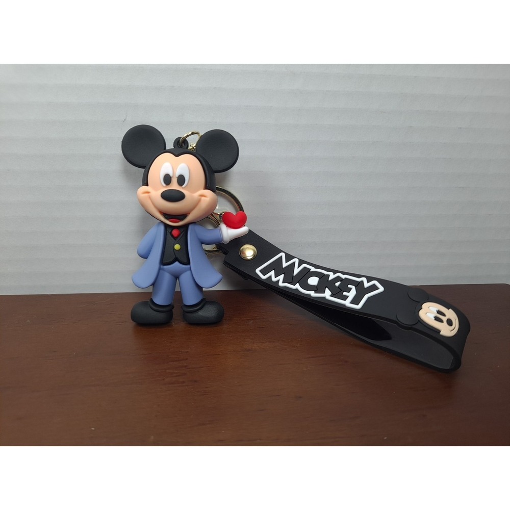 NIB Disney Mickey Mouse Suit Heart 3D Keychain Figure‎ Backpack Clip Pendant
